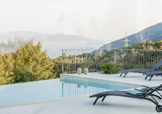 Pool & Außenbereich