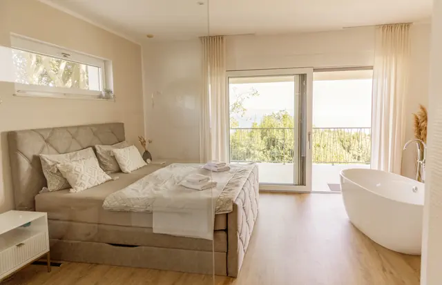 Schlafzimmer & Bäder